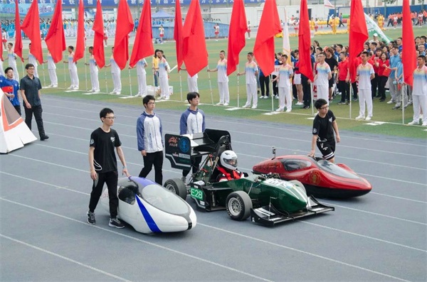 2-节能车头阵.jpg